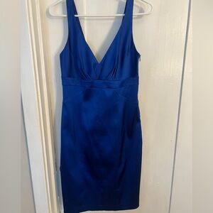 David Meister Royal Blue V-Neck midi dress. SIZE 8.